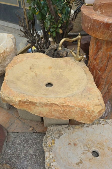 حوض مغسلة حجري طبيعي خام – 47×59 سم